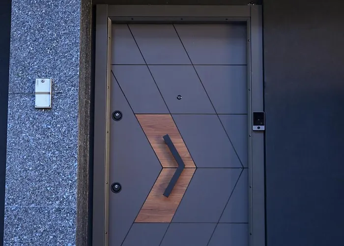 Kuta's Center Hotell Tirana