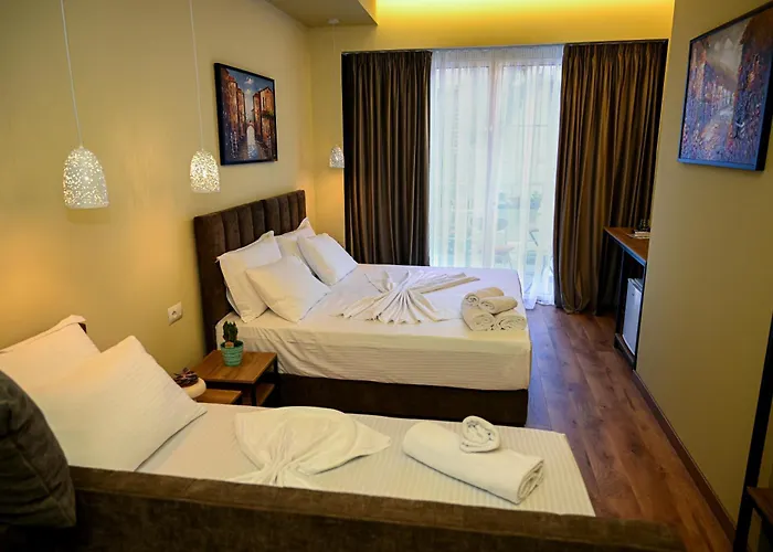 Kuta's Center * טיראנה