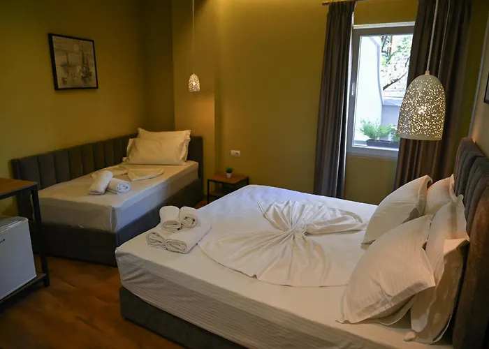 Kuta's Center טיראנה