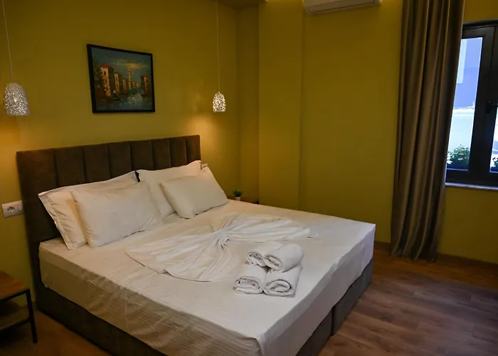 Kuta's Center Hotell *