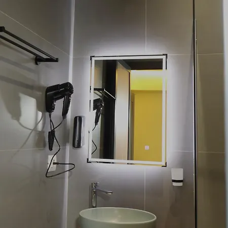 Kuta's Center Hotel Tirana