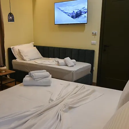 Hotell Kuta's Center Tirana