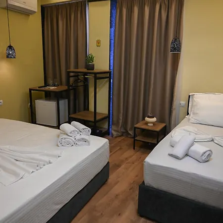 Hotell Kuta's Center Tirana