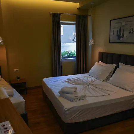 Hotell Kuta's Center Tirana