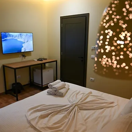 Kuta's Center Hotell Tirana