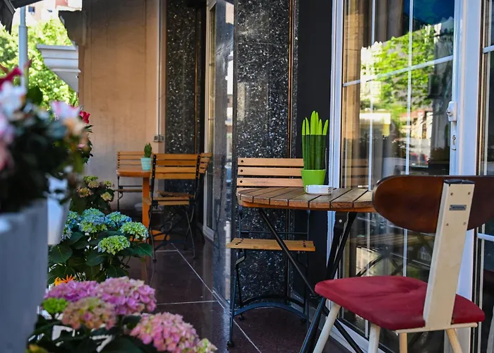 Hotel Kuta's Center *